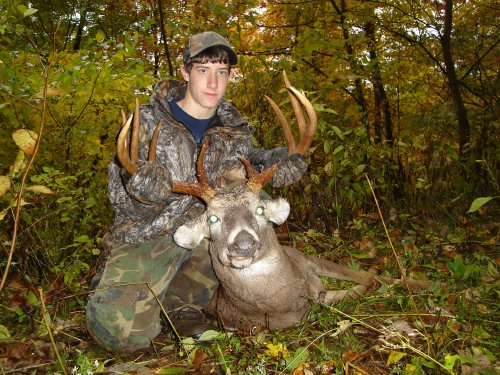 wide ten point buck